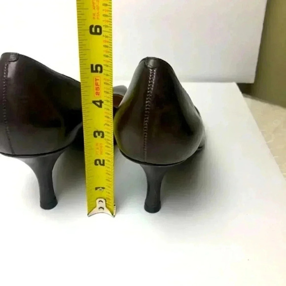 Cole Haan Vesta Pump Brown heels shoes size 10B - Picture 9 of 11